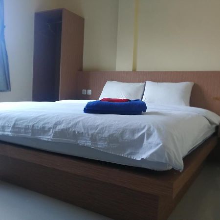 Hotel Mayang Sari 1 Джамбі Екстер'єр фото